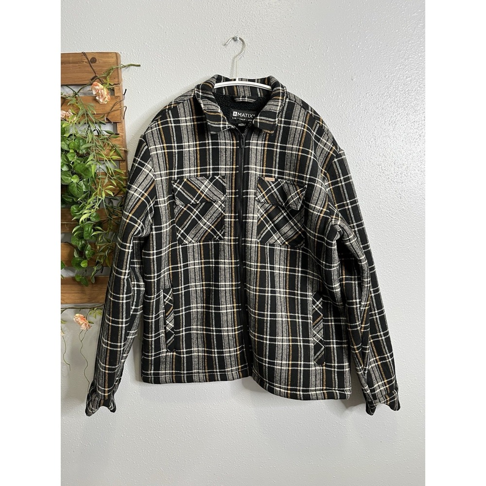 Matix Jacket Mens Medium‎ Black Plaid Sherpa Lined Snap Front Flannel Shacket